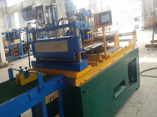 鐵芯精度高對數(shù)控橫剪機要求越高效益越好